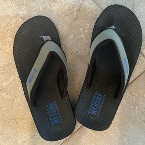 Like New! RS Surf Flip flops